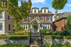 32 AVA ROAD Toronto