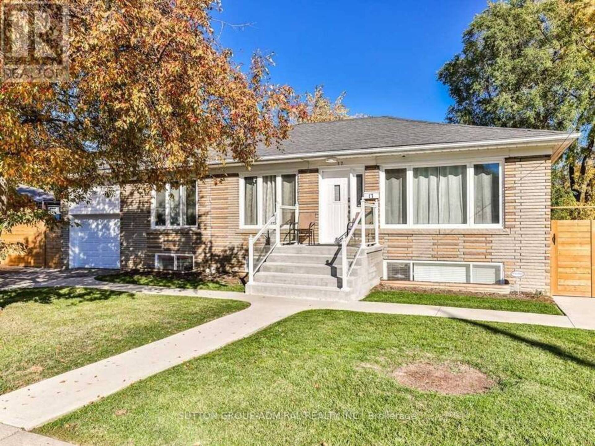 17 DORCHESTER DRIVE Toronto