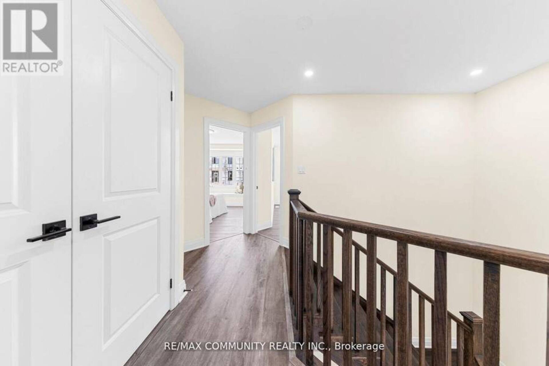 3307 THUNDERBIRD PROMENADE Pickering