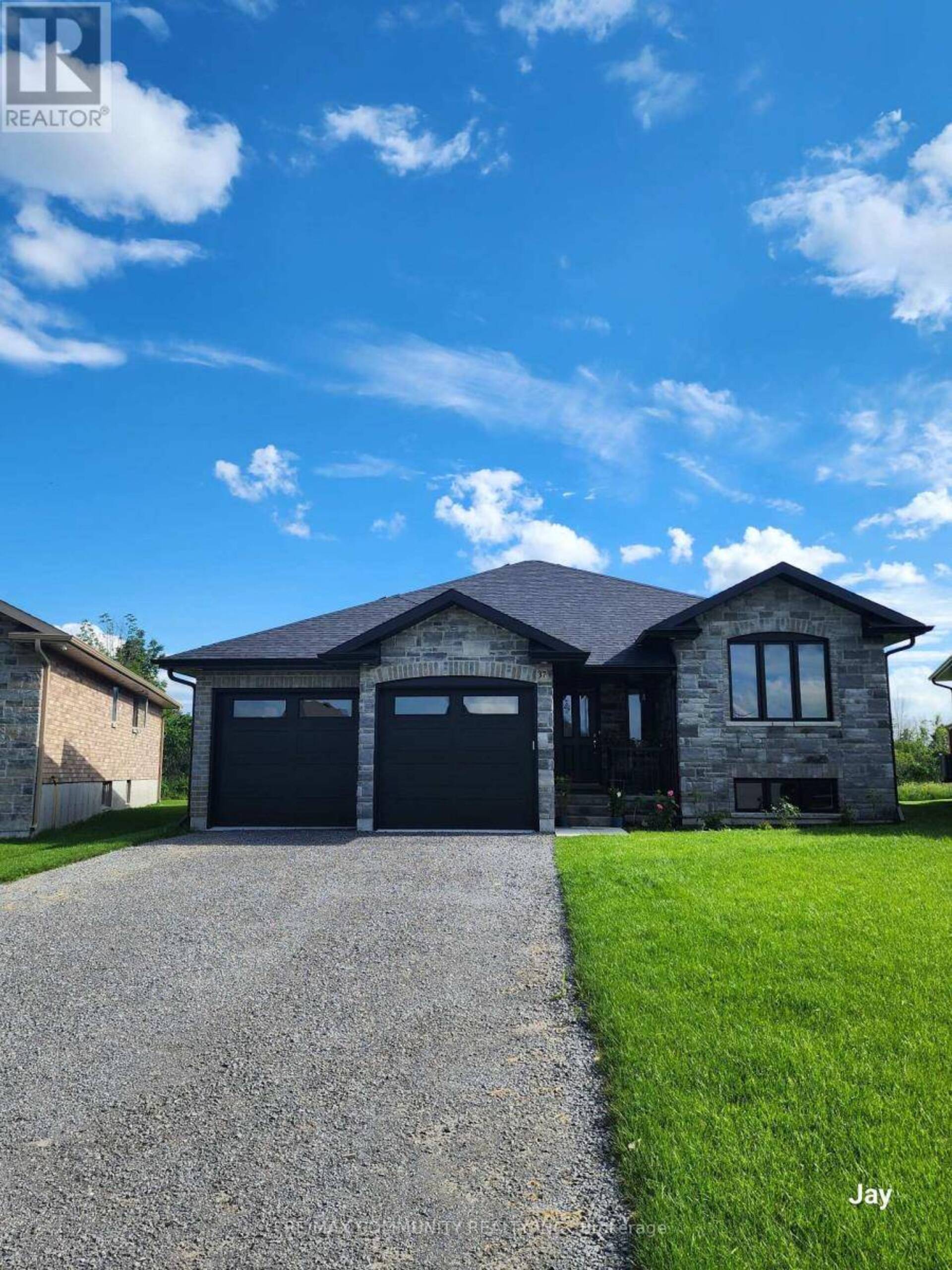 37 CATTAIL CRESCENT Quinte West