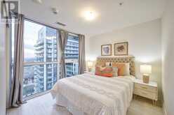 1701 - 75 ONEIDA CRESCENT Richmond Hill