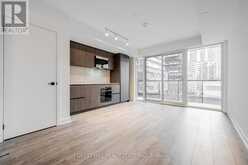 410N - 117 BROADWAY AVENUE Toronto