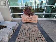 2401 - 3939 DUKE OF YORK BOULEVARD W Mississauga