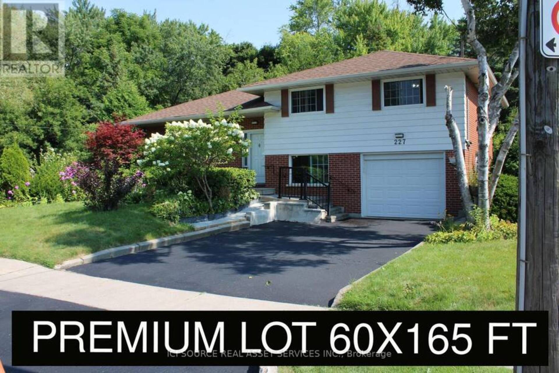 227 ROSSLAND ROAD E Oshawa