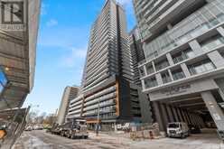 813 - 117 BROADWAY AVENUE Toronto