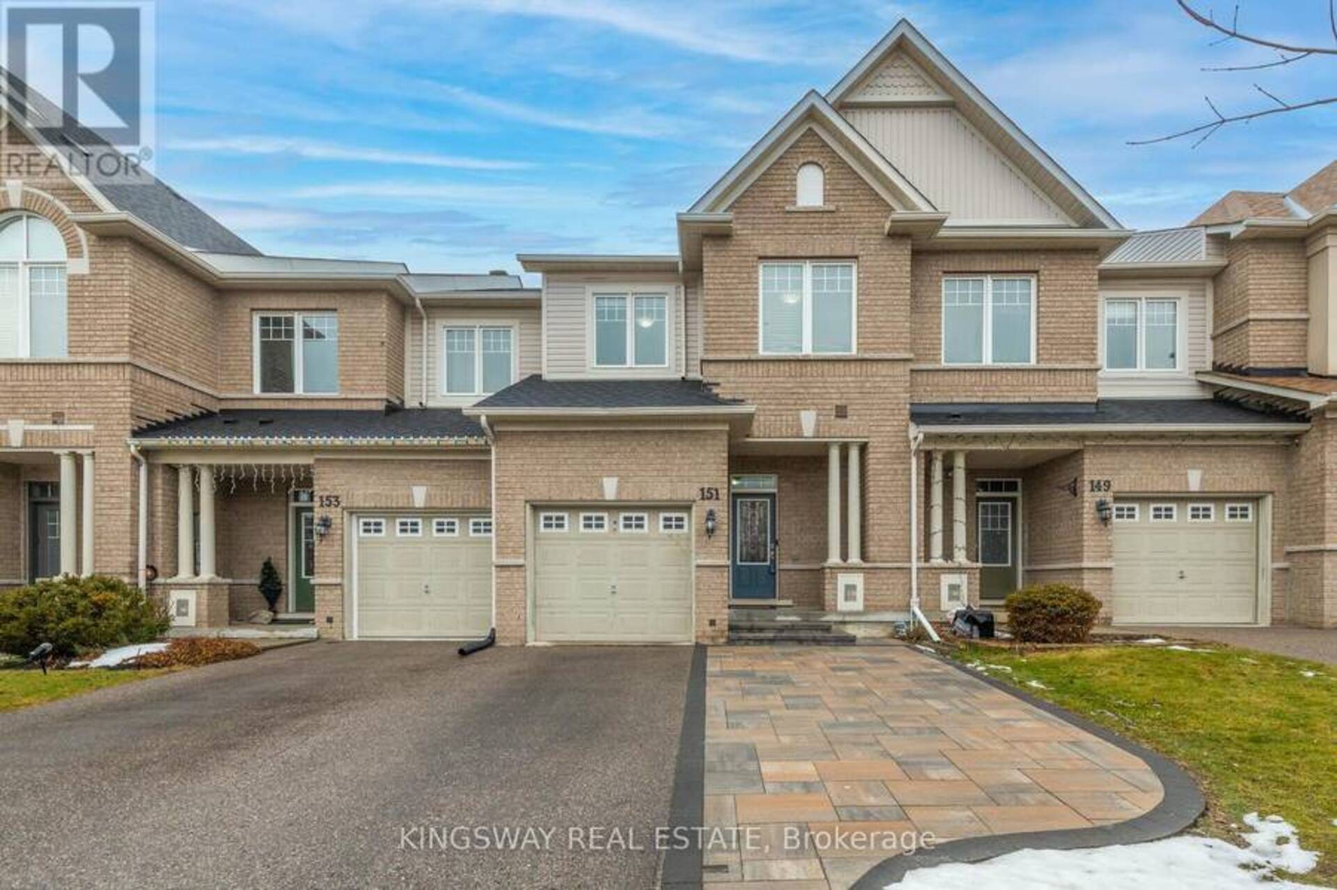 151 COURTLAND CRESCENT East Gwillimbury