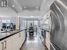 504 - 325 WEBB DRIVE Mississauga