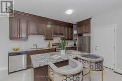 12 ENCLAVE TRAIL Brampton