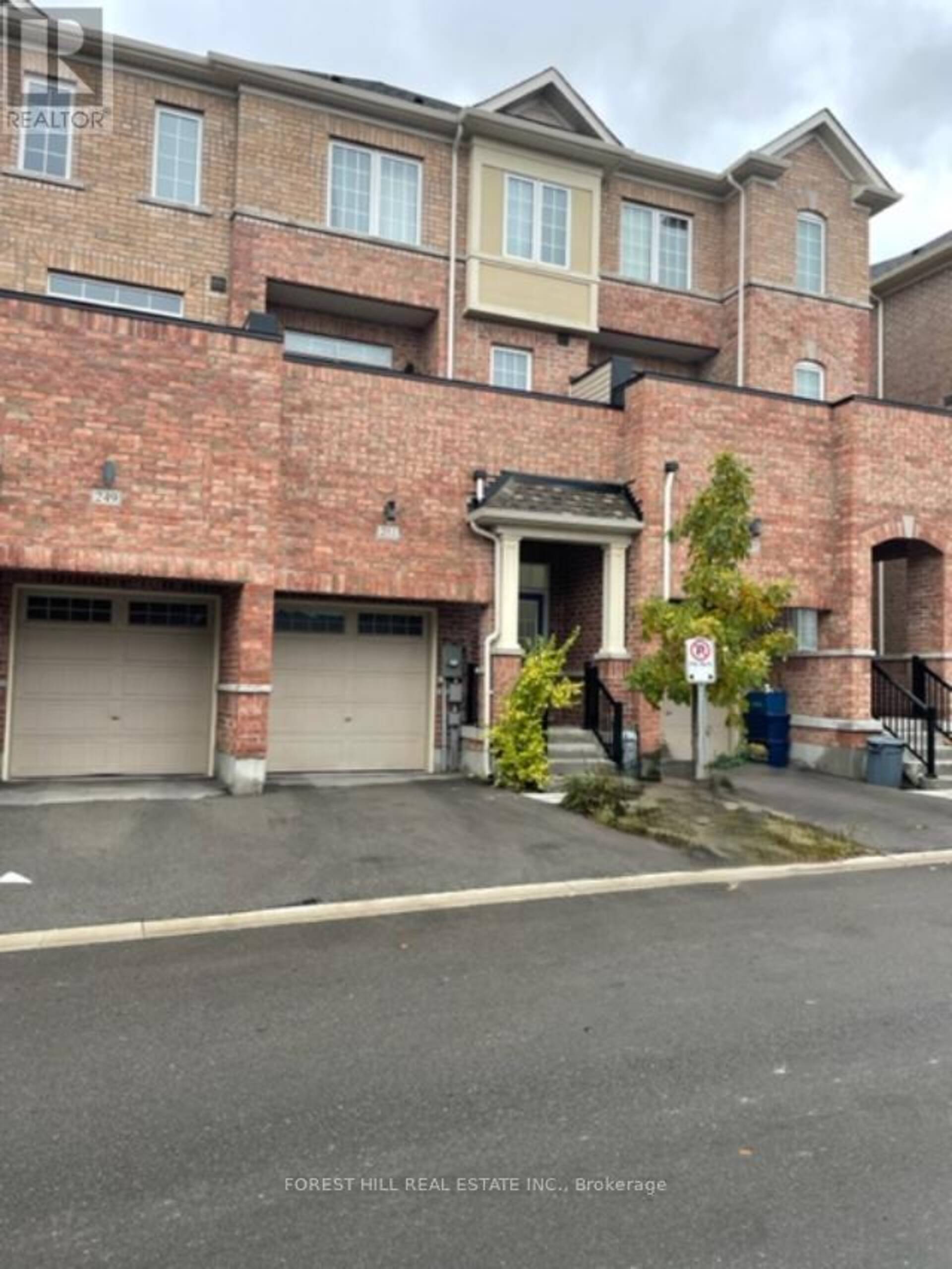 251 HARDING PARK STREET Newmarket