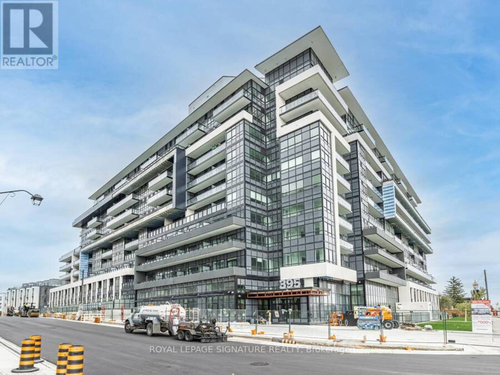 315 - 395 DUNDAS STREET W Oakville