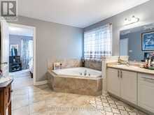 450 SUMMERLYN TRAIL Bradford/West Gwillimbury