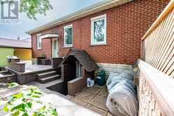 1306 LEIGHLAND ROAD Burlington