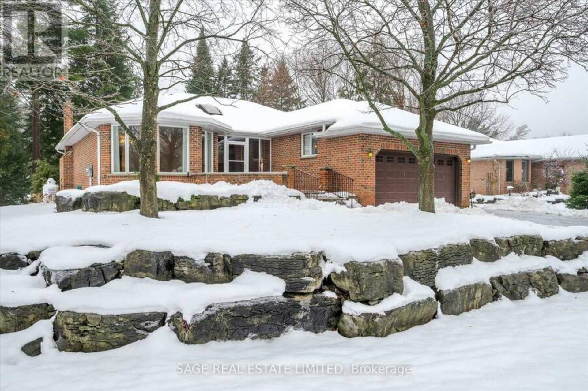 17 PATRICIA PLACE Kawartha Lakes