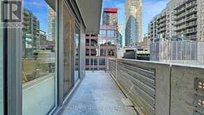 602 - 2221 YONGE STREET Toronto