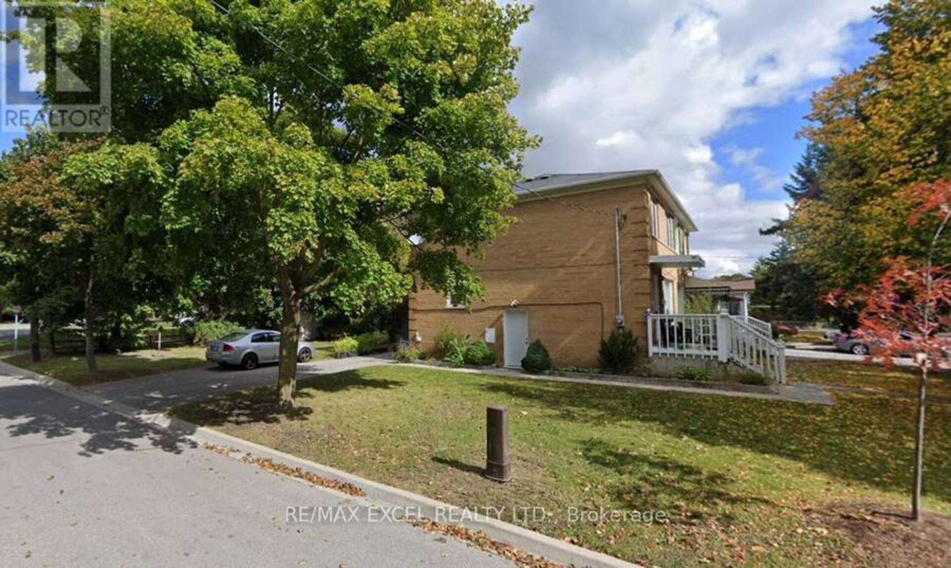 UPPER - 229 ZELDA CRESCENT Richmond Hill