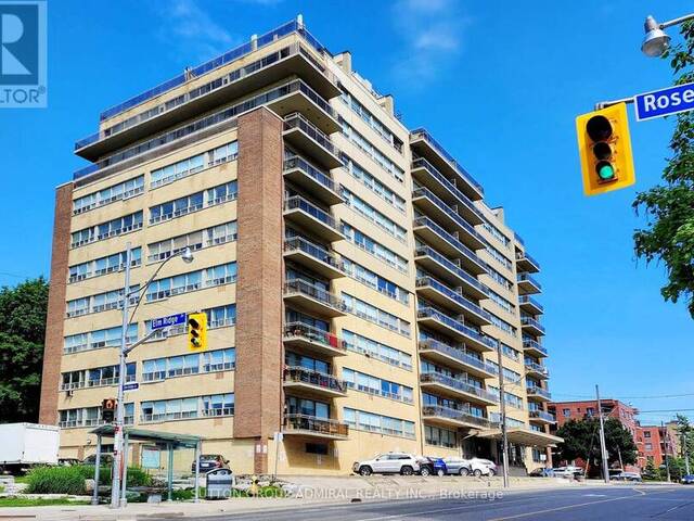 1004 - 2500 BATHURST STREET Toronto Ontario