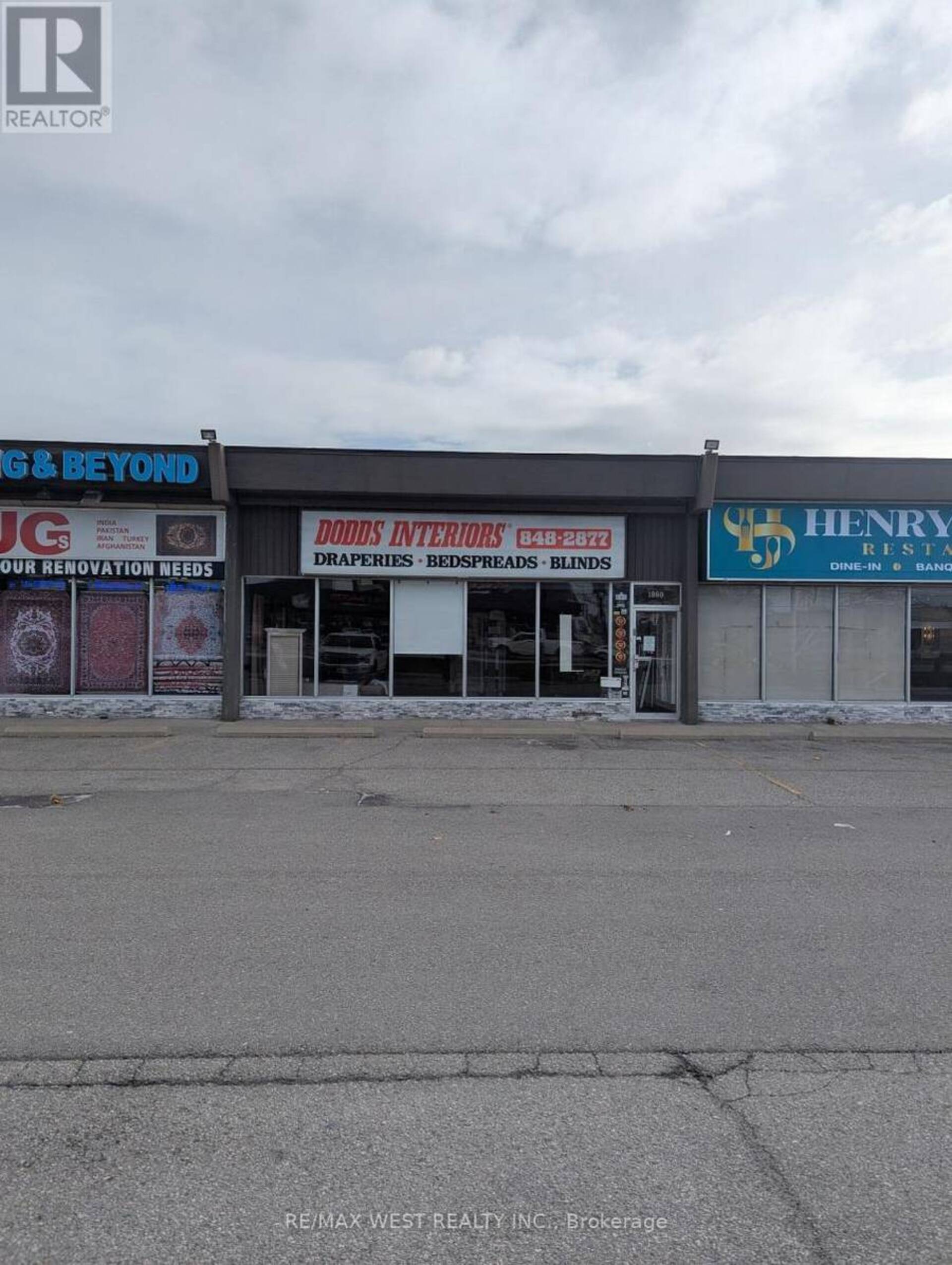 1860 DUNDAS STREET E Mississauga