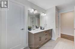 2194 WESTPOINT HEIGHTS London