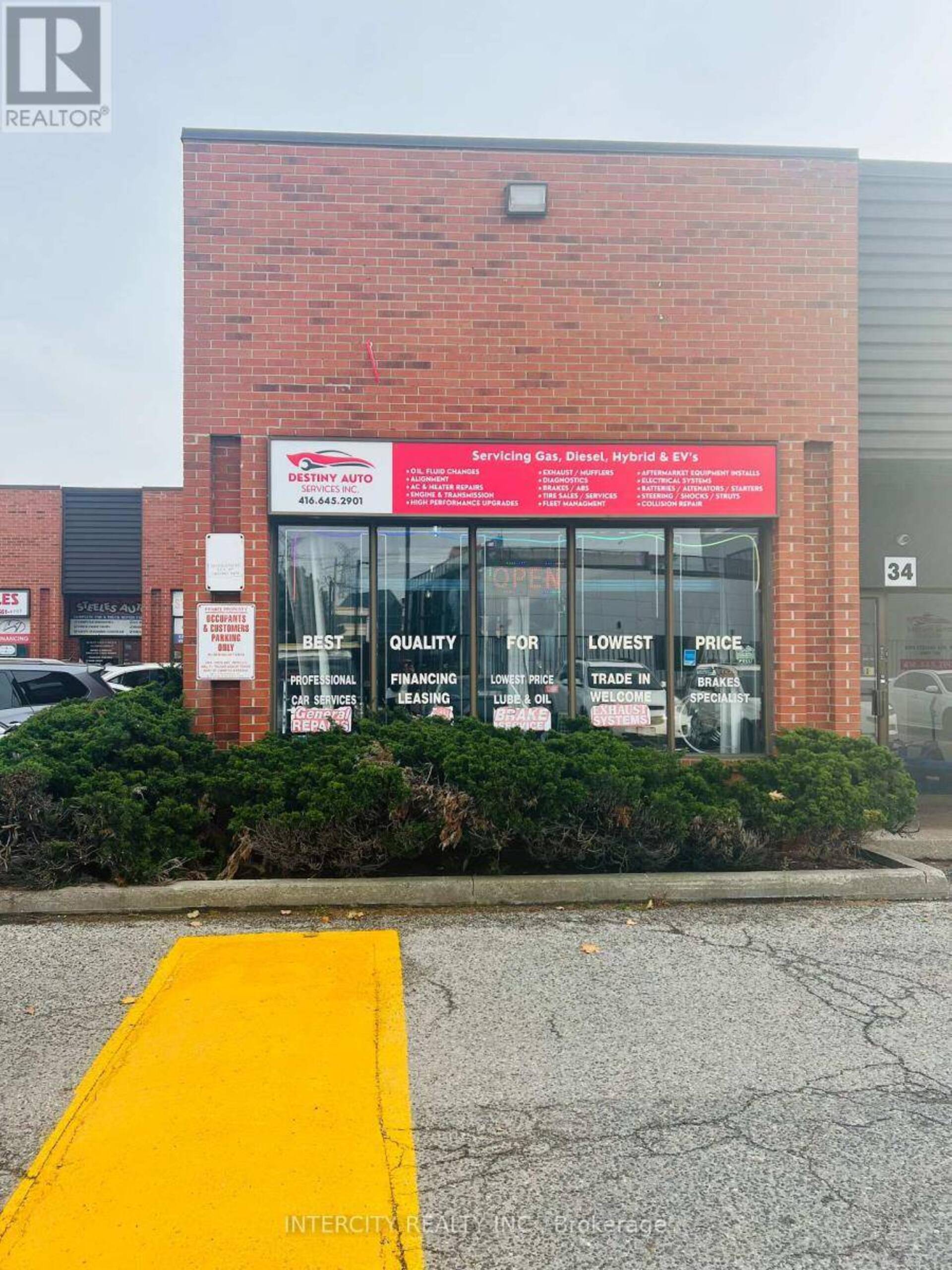 34 - 2901 STEELES AVENUE W Toronto