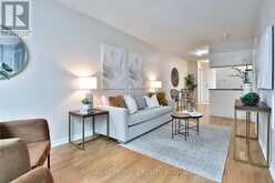 820 - 230 QUEENS QUAY W Toronto