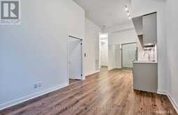 112 - 405 DUNDAS Street W Oakville