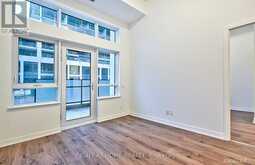 112 - 405 DUNDAS Street W Oakville