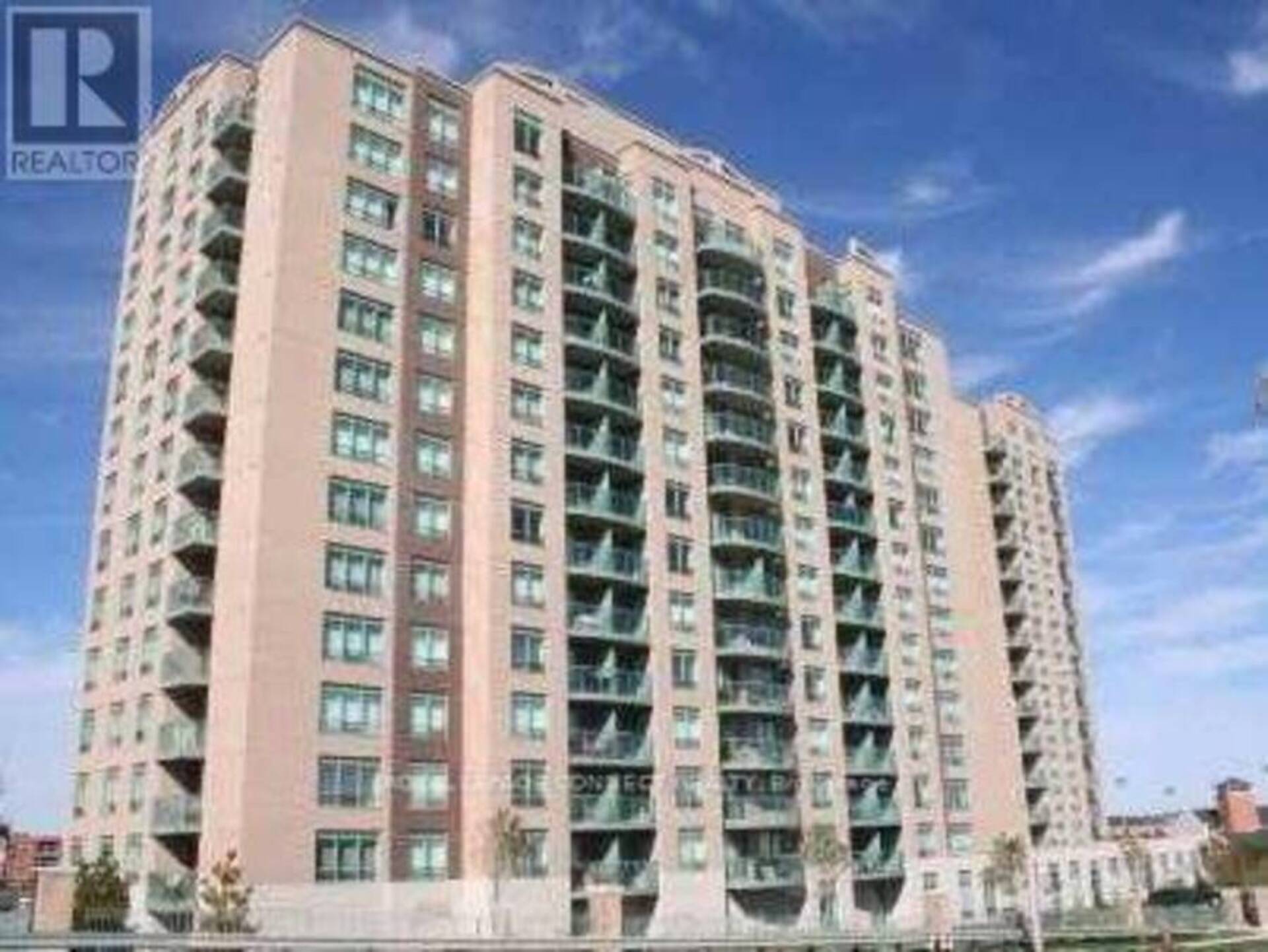 305 - 23 ONEIDA CRESCENT Richmond Hill