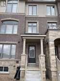 8 SUMMERBEAM WAY Brampton