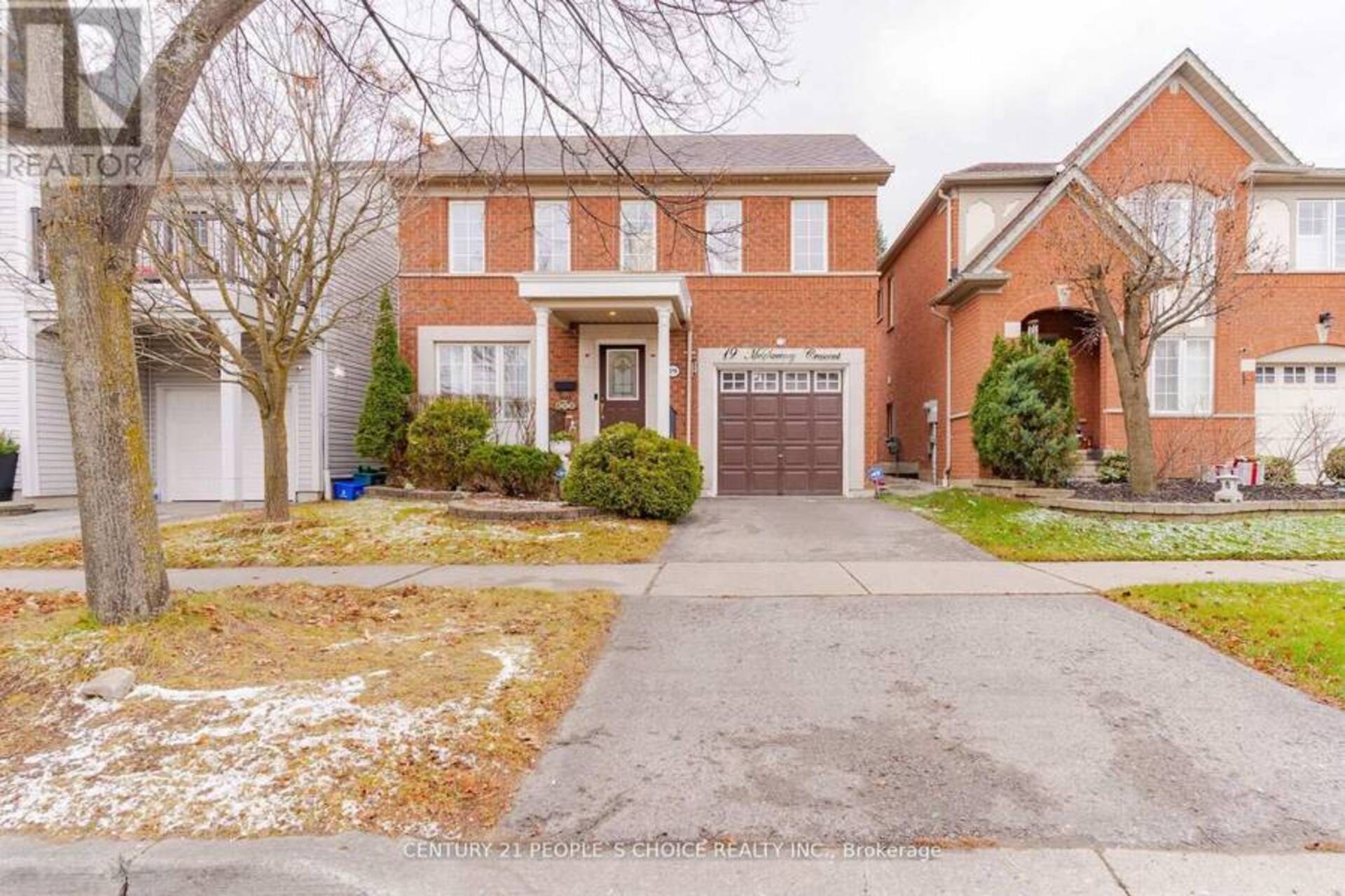 19 MCSWEENEY CRESCENT Ajax