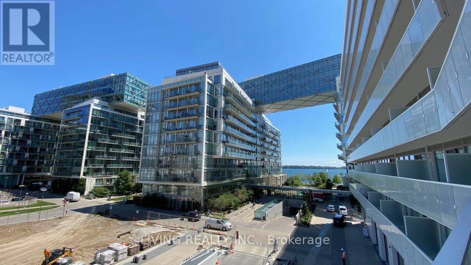 324 - 15 QUEENS QUAY E Toronto