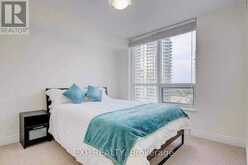 1322 - 500 DORIS AVENUE Toronto