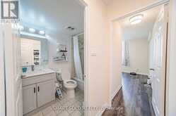 PH210 - 256 DORIS AVENUE Toronto