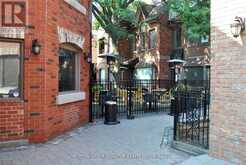 21 - 323 CHURCH STREET Oakville