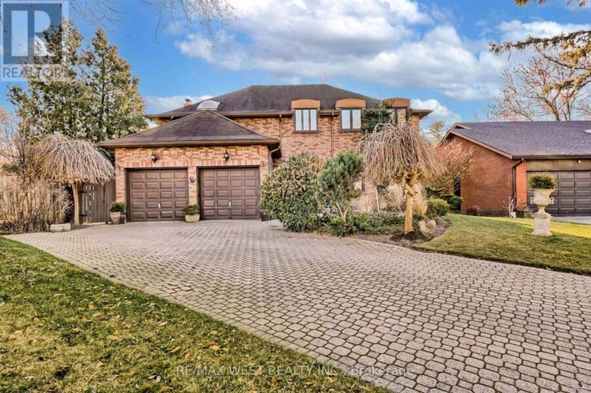 12 TREDVALLEY GROVE Toronto