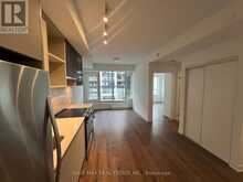 424 - 395 DUNDAS STREET W Oakville