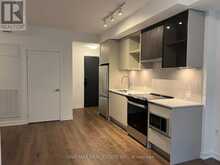 424 - 395 DUNDAS STREET W Oakville