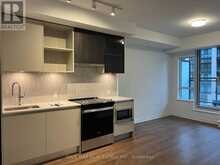 424 - 395 DUNDAS STREET W Oakville