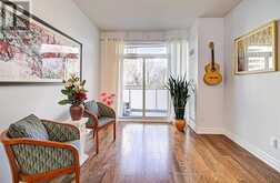 405 - 17 RUDDINGTON DRIVE Toronto