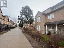 22 BDRM - 10 COX BOULEVARD Markham