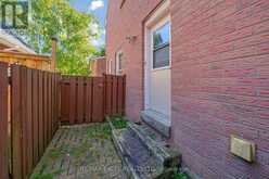 22 THE BRIDLE TRAIL Markham