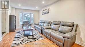 53 DAKIN DRIVE Ajax