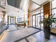 206 - 228 QUEENS QUAY W Toronto