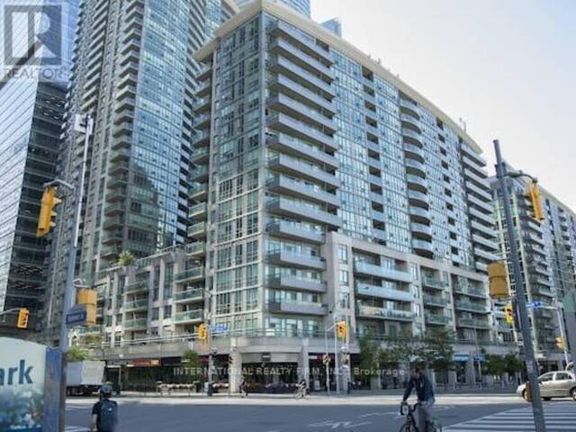 520 - 51 LOWER SIMCOE STREET Toronto Ontario