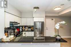 718 - 16 DALLIMORE CIRCLE Toronto