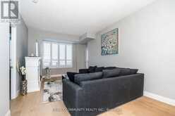 718 - 16 DALLIMORE CIRCLE Toronto