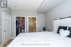 718 - 16 DALLIMORE CIRCLE Toronto