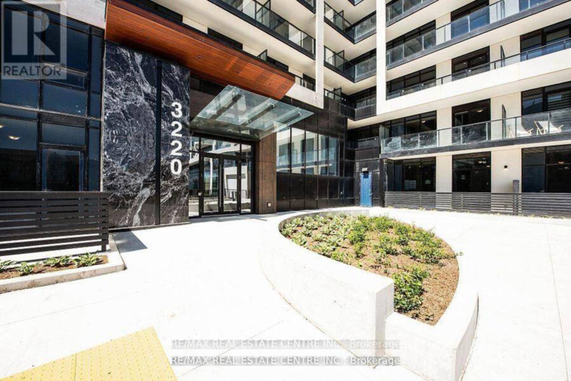 1112 - 3220 WILLIAM COLTSON AVENUE Oakville