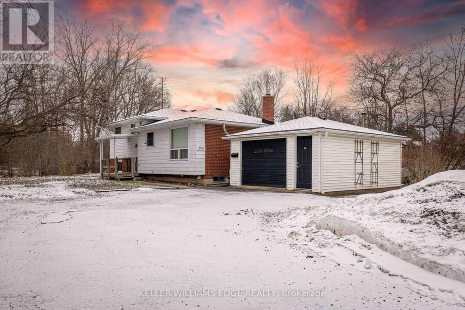 UPPER - 598 MAPLEDALE AVENUE London