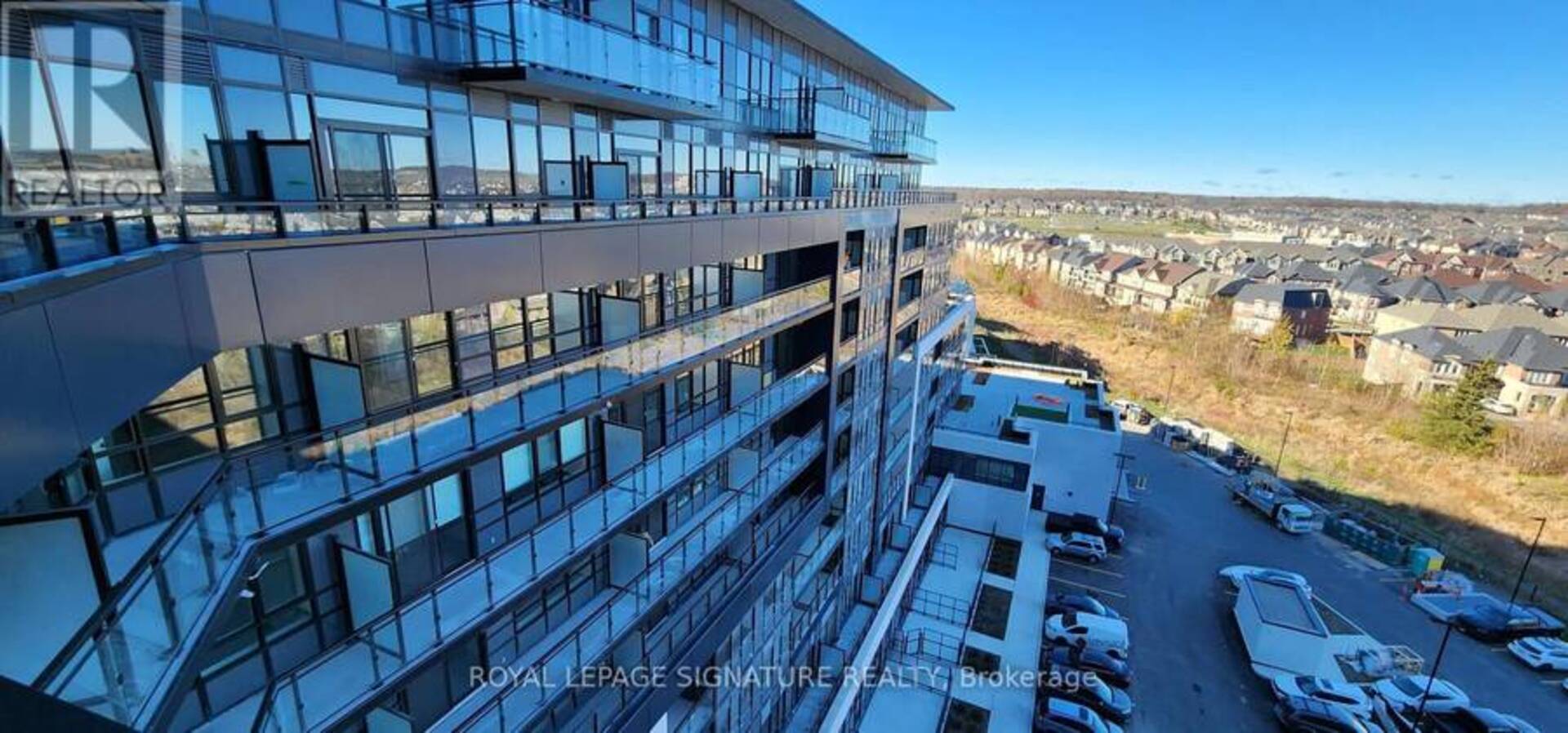 LPH 02 - 395 DUNDAS STREET W Oakville