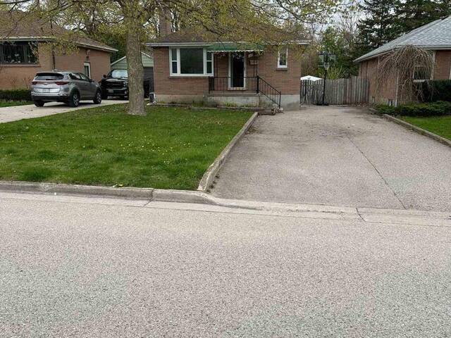 156 ELLSWORTH CRESCENT London Ontario